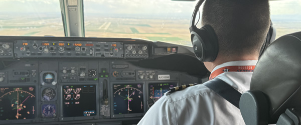 get unrestricted airline pilot license
